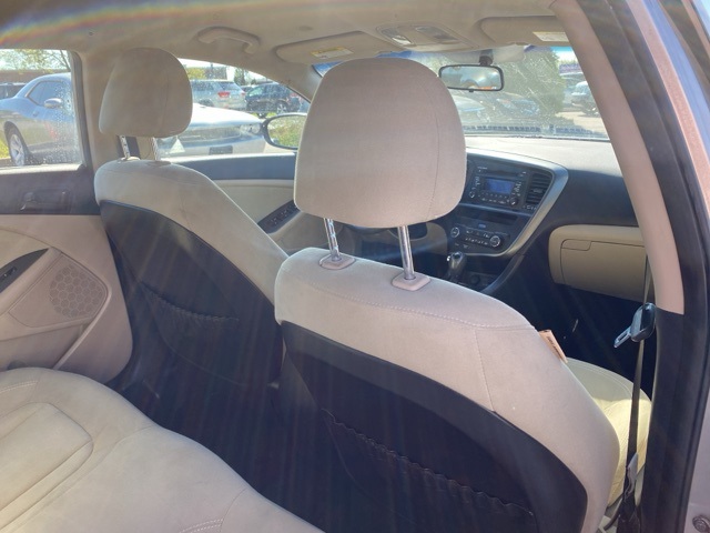 2011 Kia Optima LX photo 19