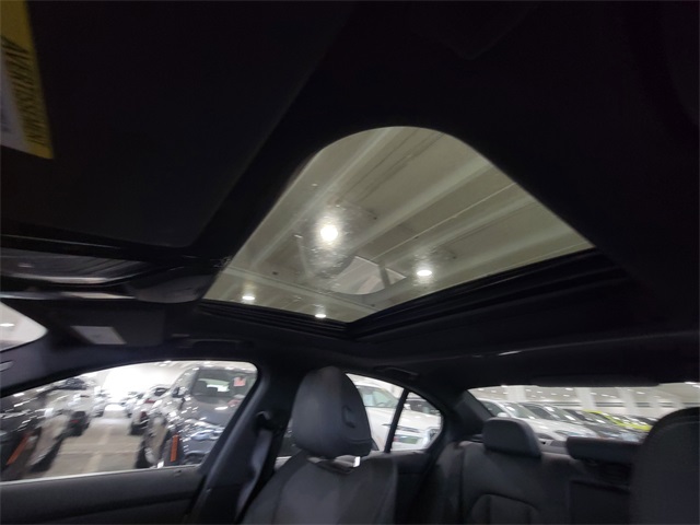 2025 Bmw 330i photo 23