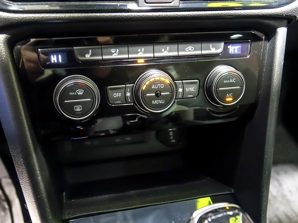 2023 VOLKSWAGEN TAOS - Image 24