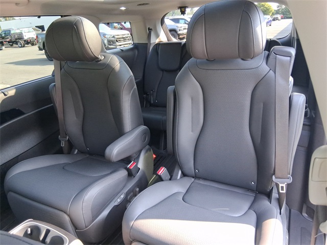 2025 Kia Carnival SX Prestige photo 16