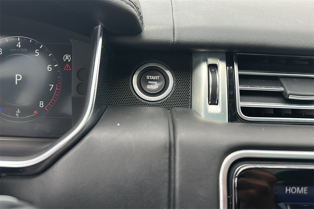 2019 Land Rover Range Rover Supercharged LWB photo 20