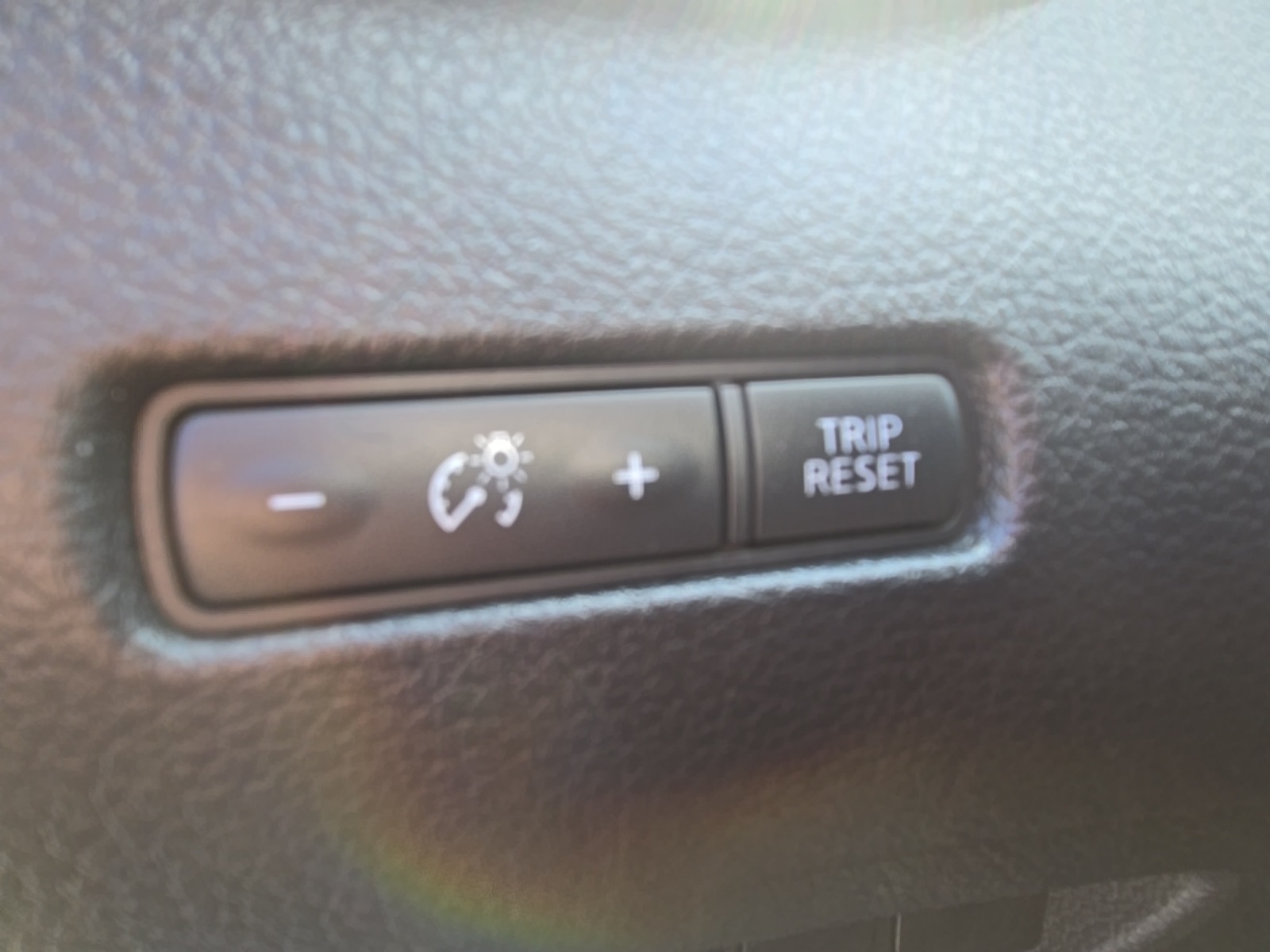 2016 Nissan Rogue SV photo 23