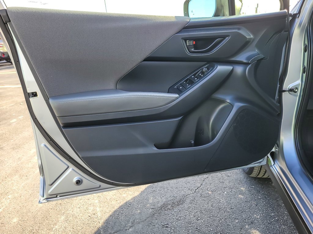 2024 SUBARU CROSSTREK - Image 17