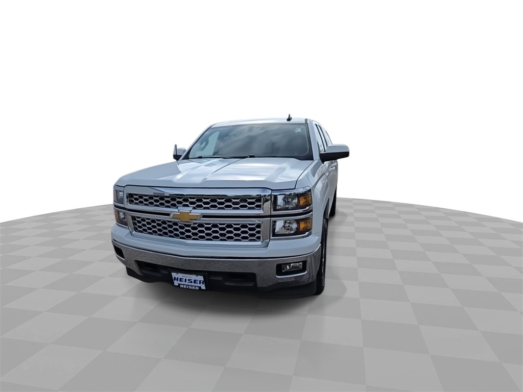 2015 Chevrolet Silverado 1500 LT photo 3