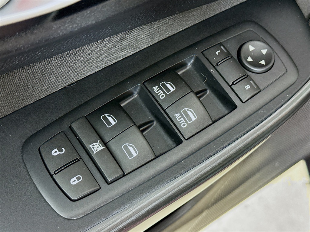 2016 Jeep Cherokee Latitude photo 19