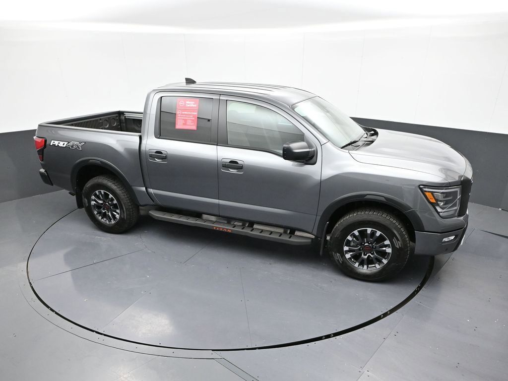 2024 Nissan Titan PRO-4X photo 14