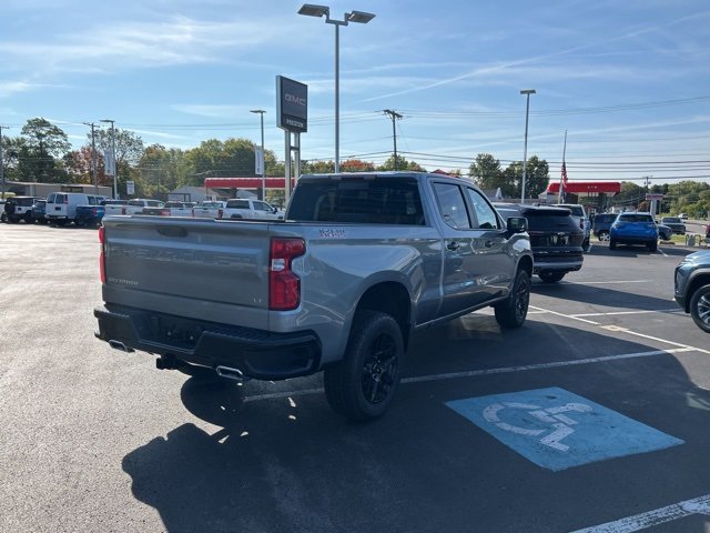 2026 Chevrolet Silverado 1500 LT Trail Boss photo 2