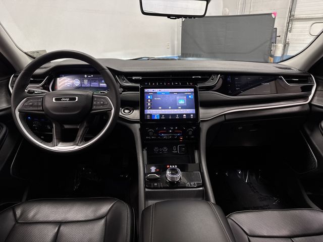 2023 Jeep Cherokee 80th Anniversary Edition photo 4