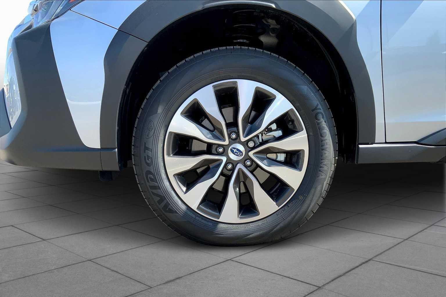 2025 Subaru Outback Limited photo 9