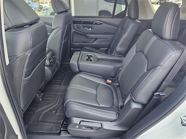 2025 Honda Pilot Touring photo 9