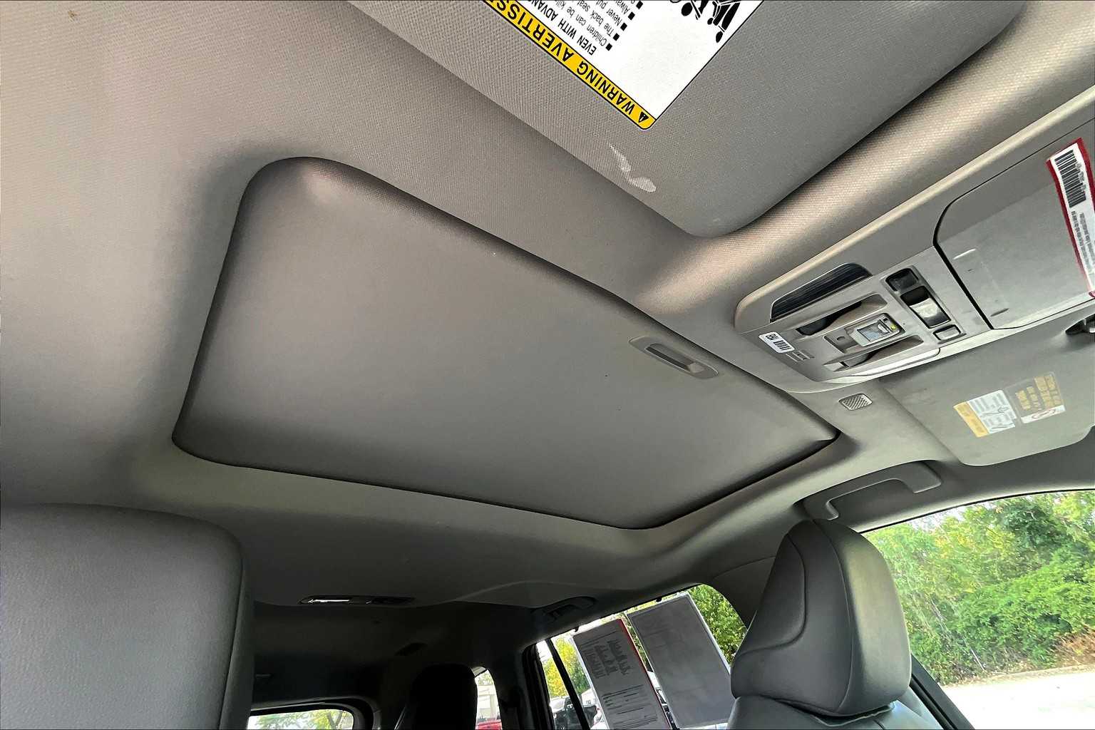 2022 Toyota Highlander XLE photo 13