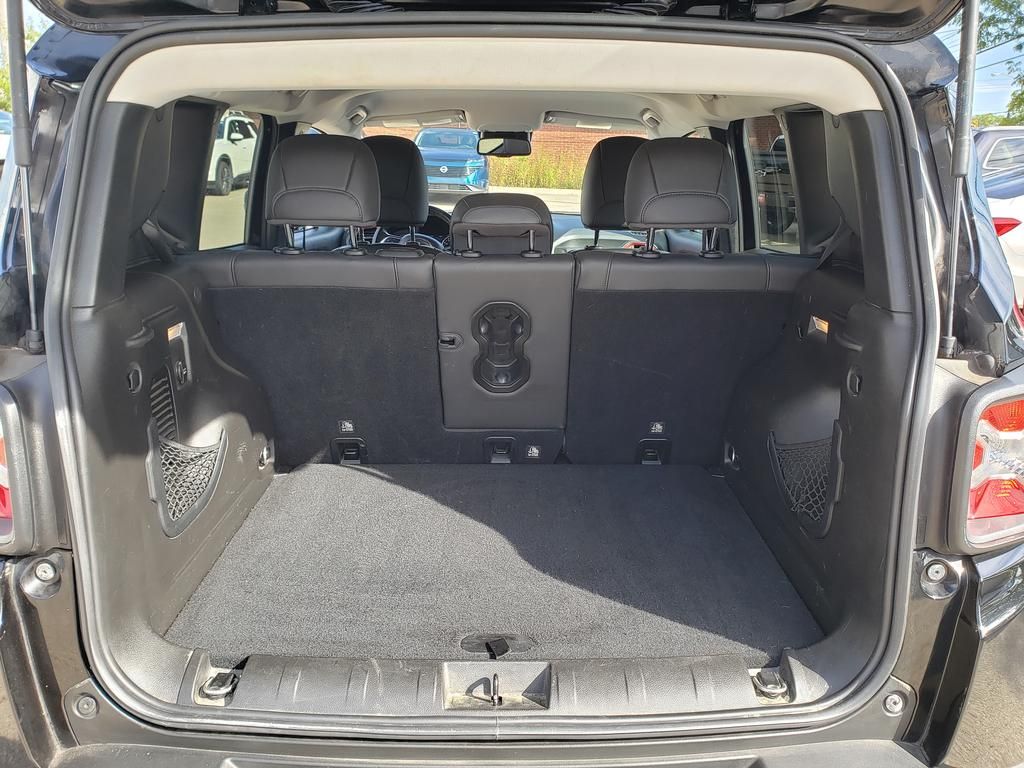 2017 Jeep Renegade Trailhawk photo 7