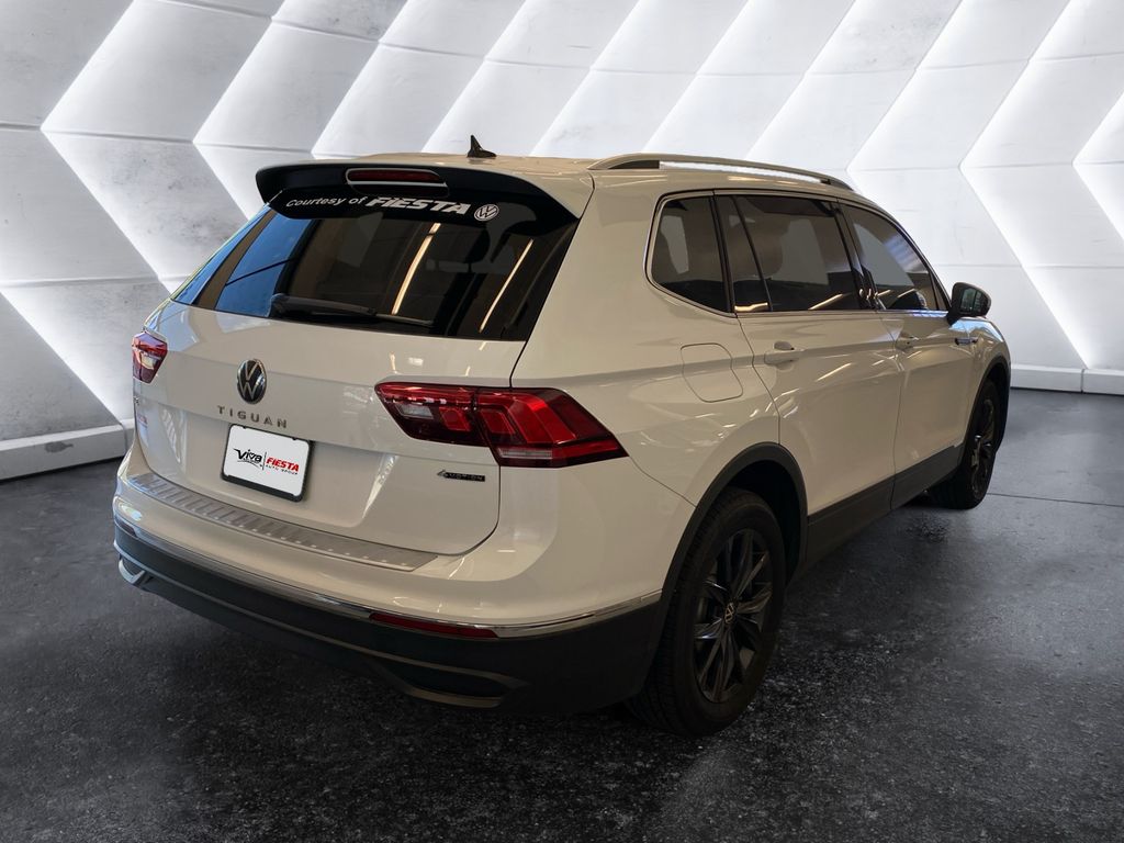 2024 Volkswagen Tiguan SE photo 4