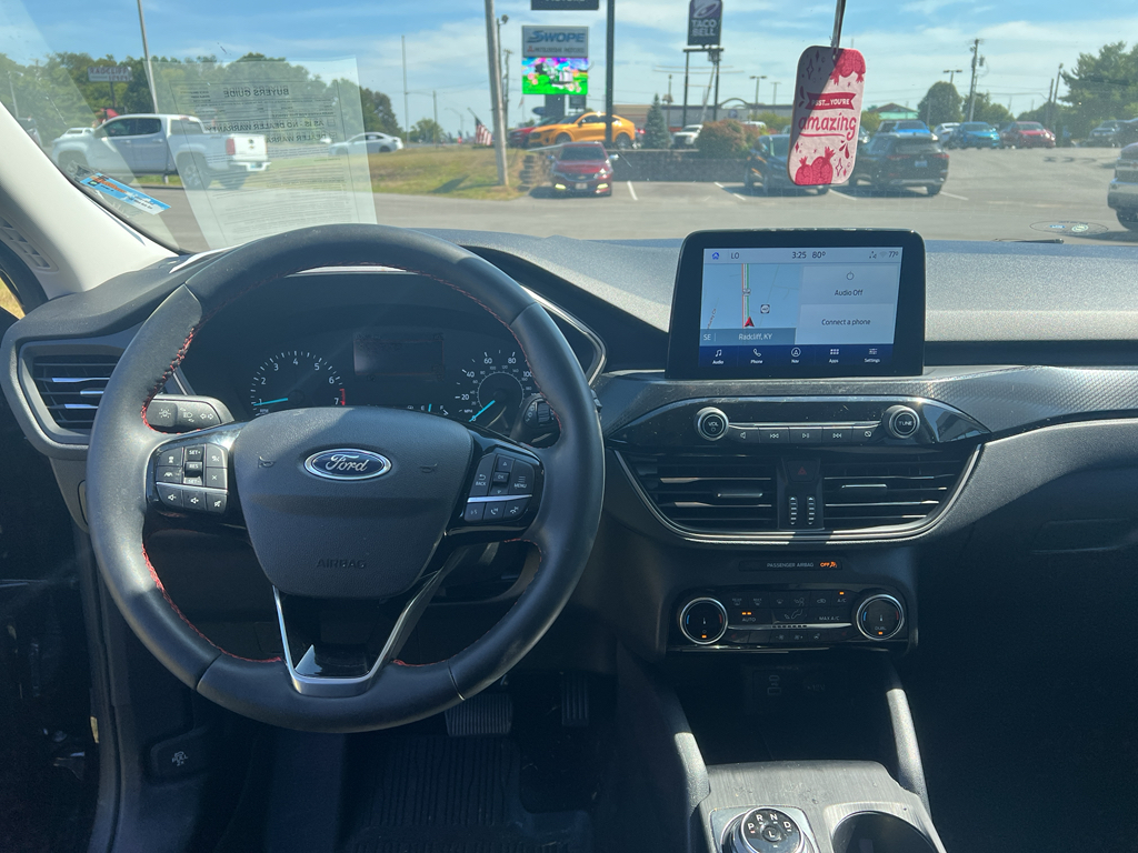 2022 Ford Escape SEL photo 11