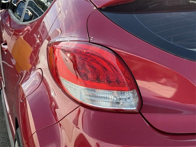 2016 Hyundai Veloster Turbo photo 11