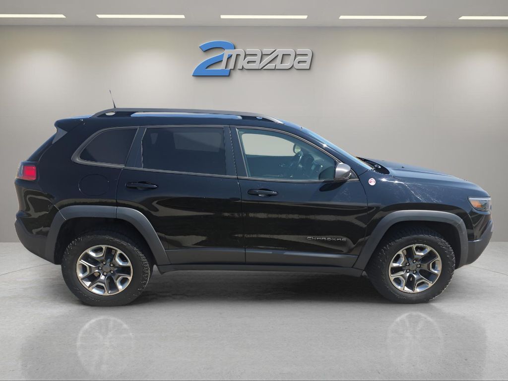 2019 Jeep Cherokee Trailhawk photo 6