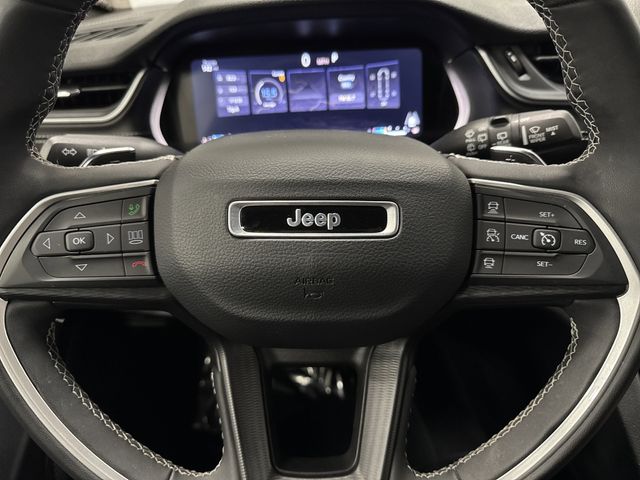 2023 Jeep Grand Cherokee Altitude photo 4