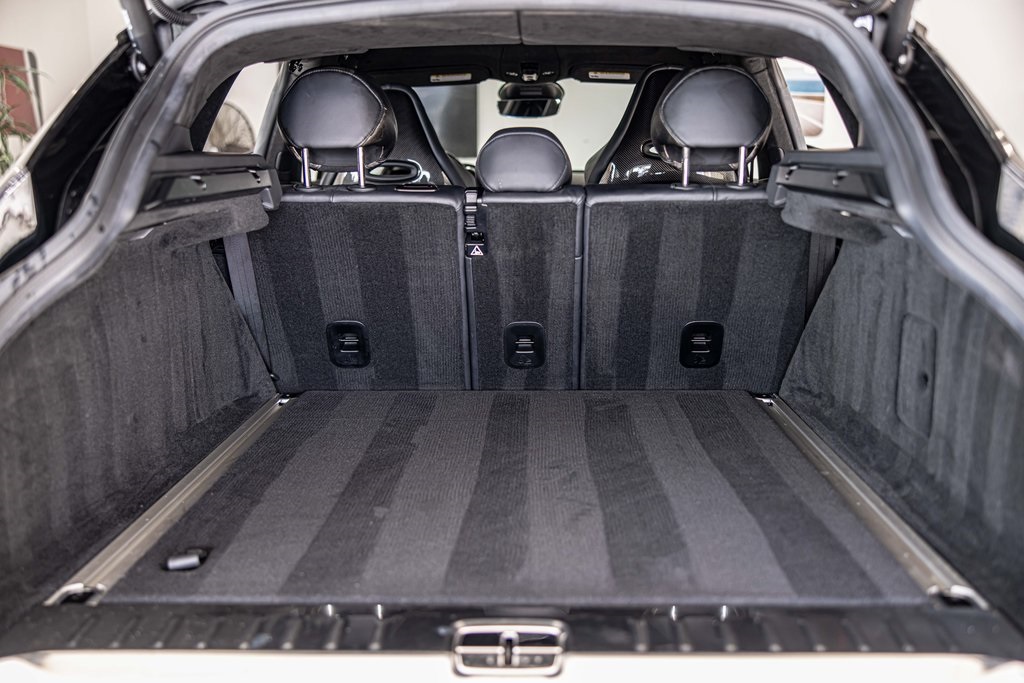 2022 ASTON MARTIN DBX - Image 15