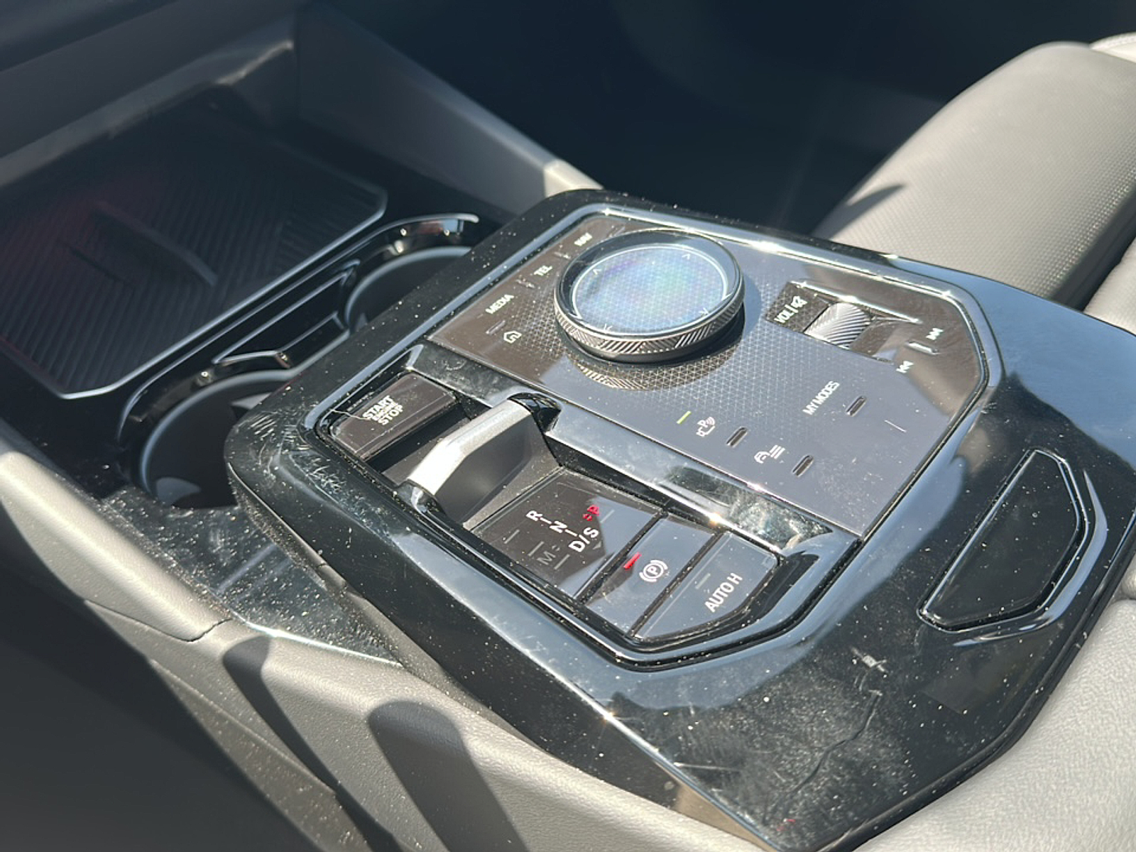 New 2025 Brooklyn Grey Metallic BMW i image 23