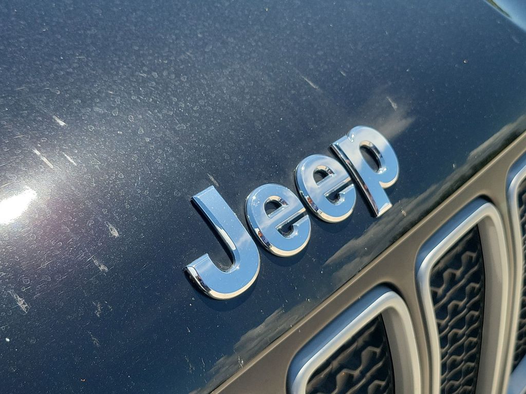 2022 Jeep Renegade Latitude photo 36