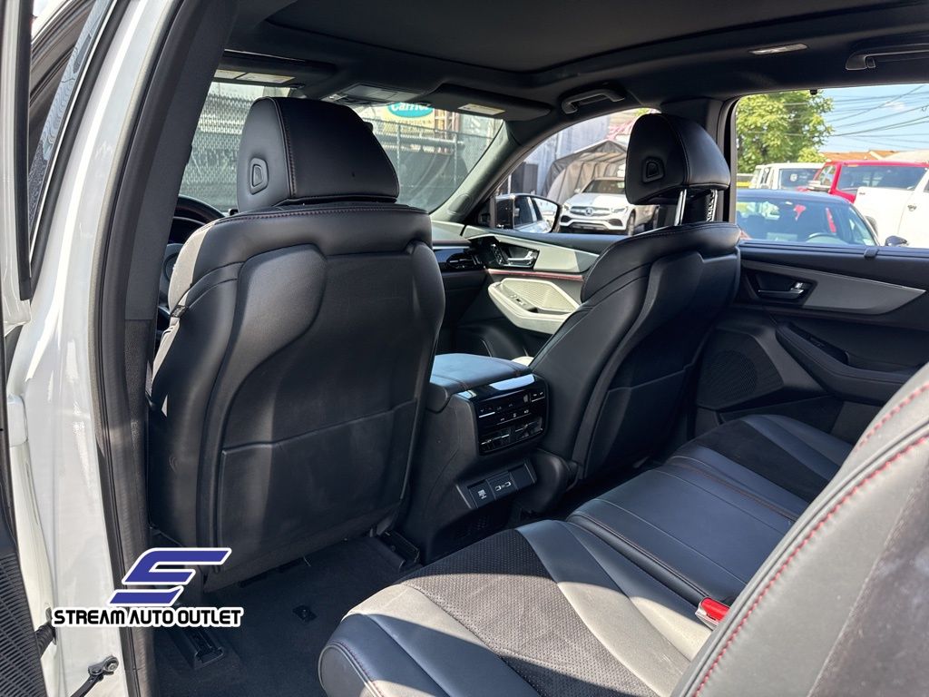 2023 Acura MDX A-Spec SH-AWD photo 32