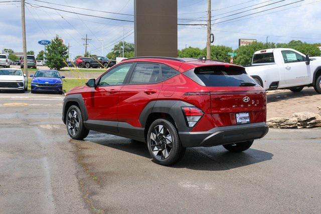 New 2025 Red Hyundai SEL Convenience FWD image 3