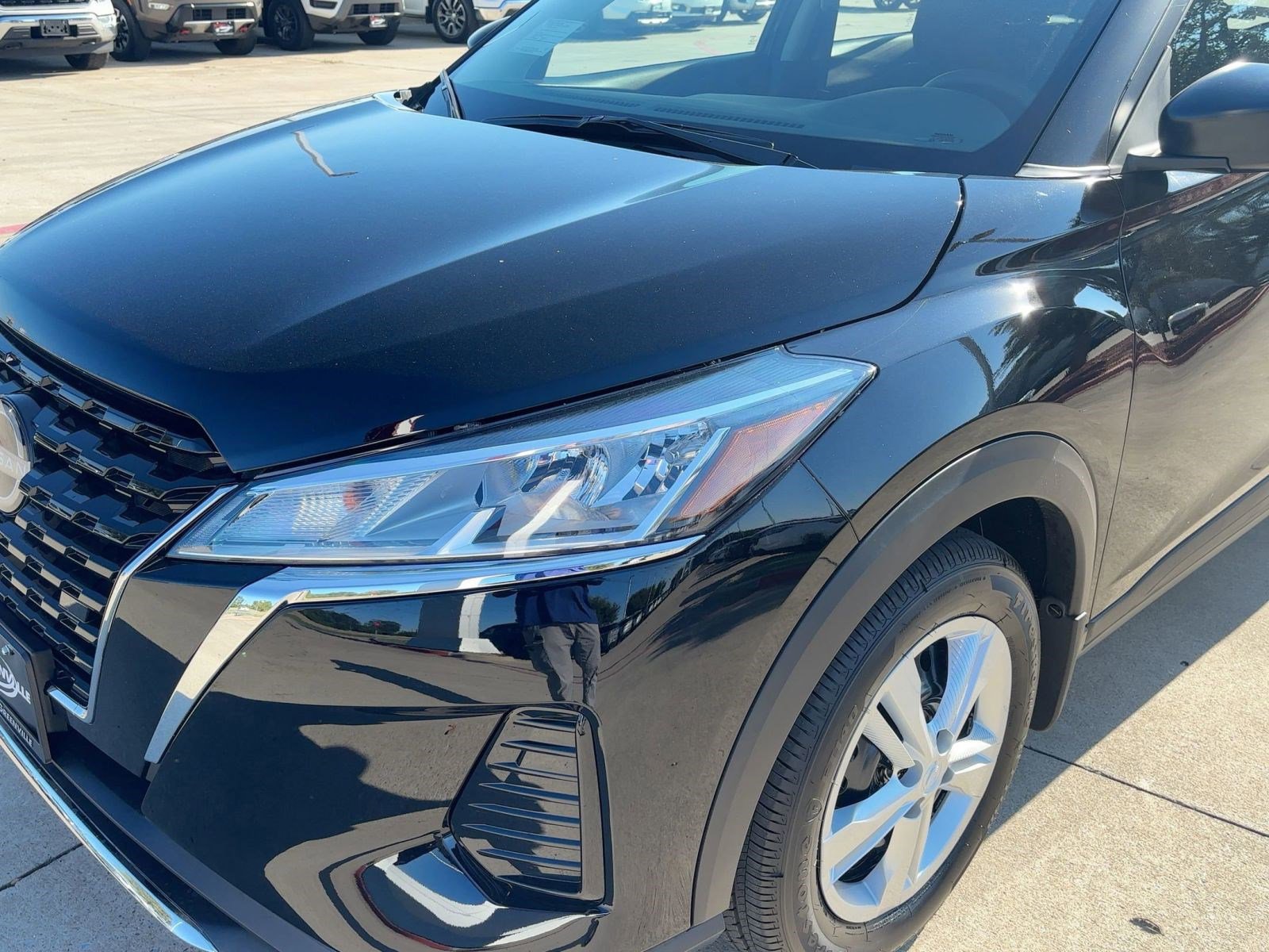 2025 Nissan Kicks Play S photo 11