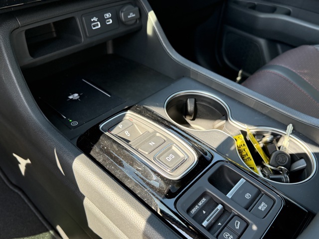2025 Honda Pilot Black Edition photo 18