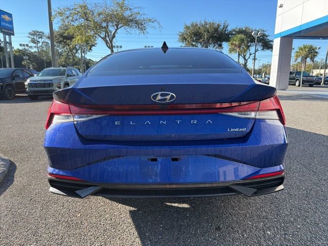 2022 Hyundai Elantra Limited photo 4