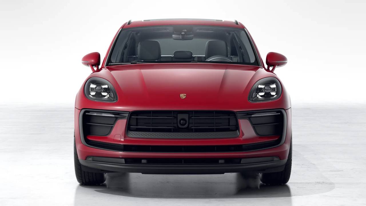 2026 Porsche Macan T photo 9