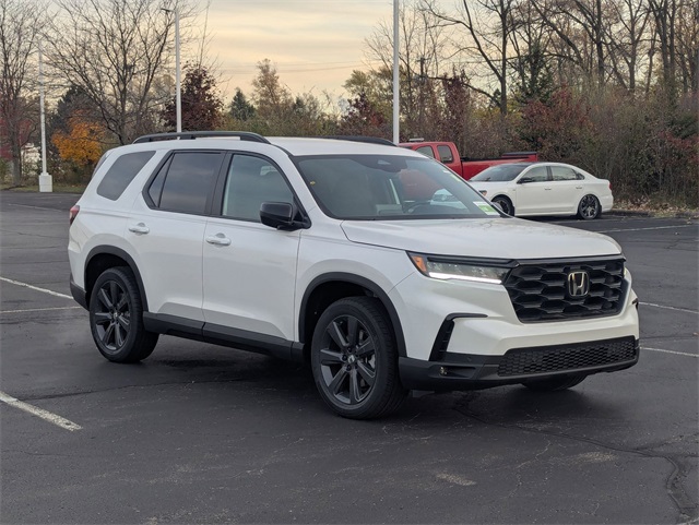 2025 Honda Pilot Sport photo 4