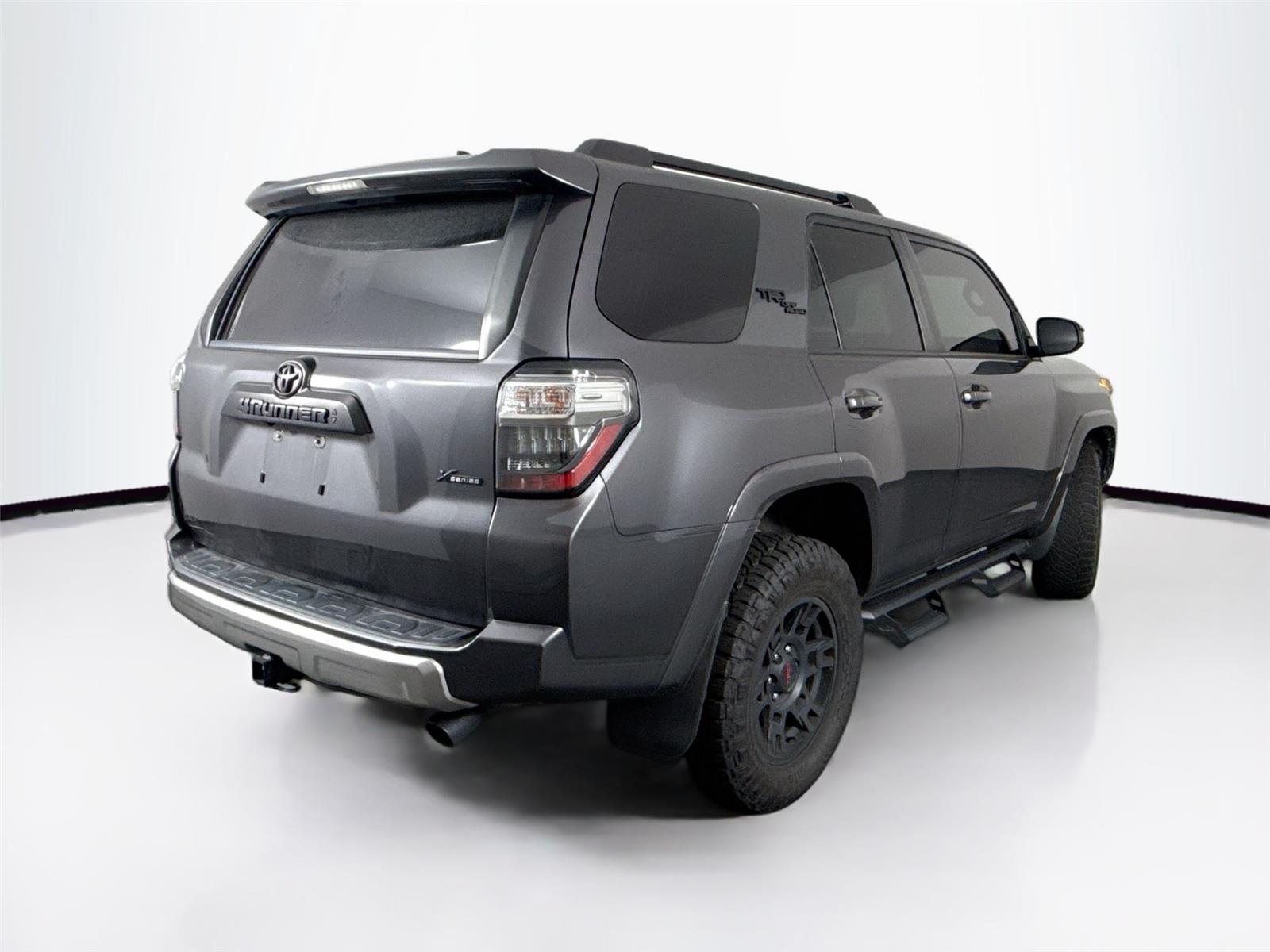 2022 Toyota 4Runner TRD photo 6