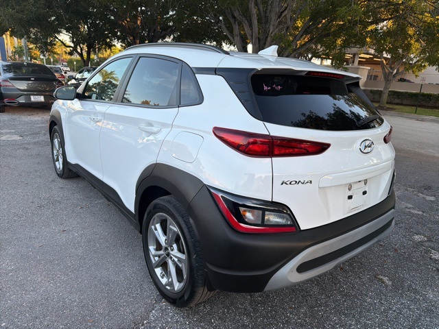 2023 Hyundai Kona SEL photo 4