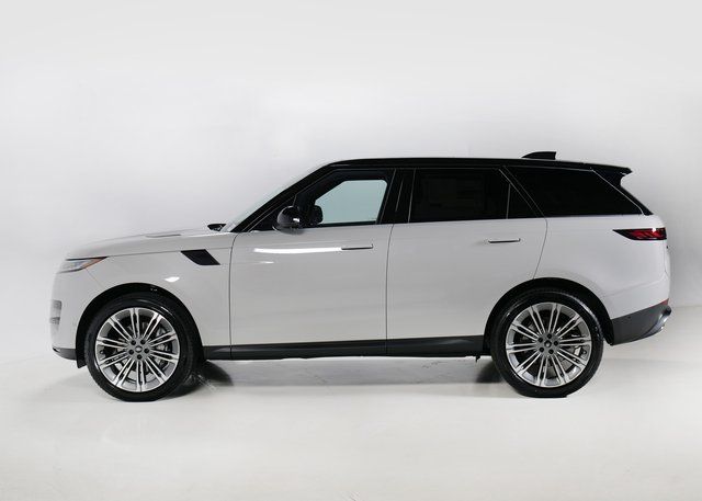 2025 Land Rover Range Rover Sport SE photo 4