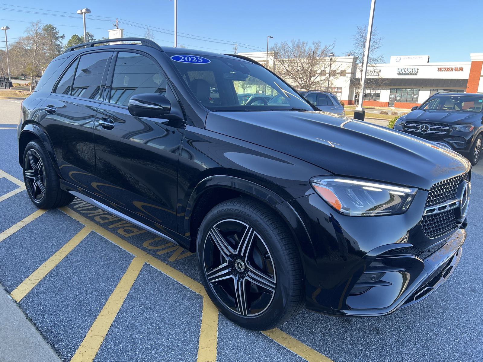 2025 Mercedes Benz GLE 350 4MATIC photo 6