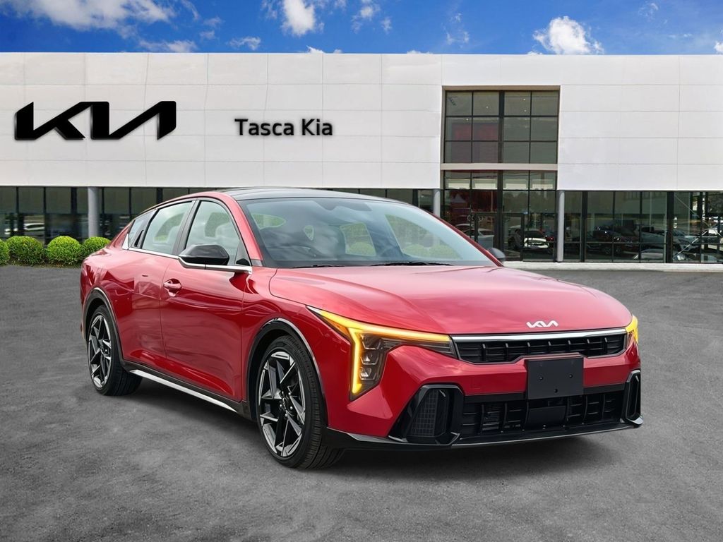 2025 Kia K4 GT-Line's photo