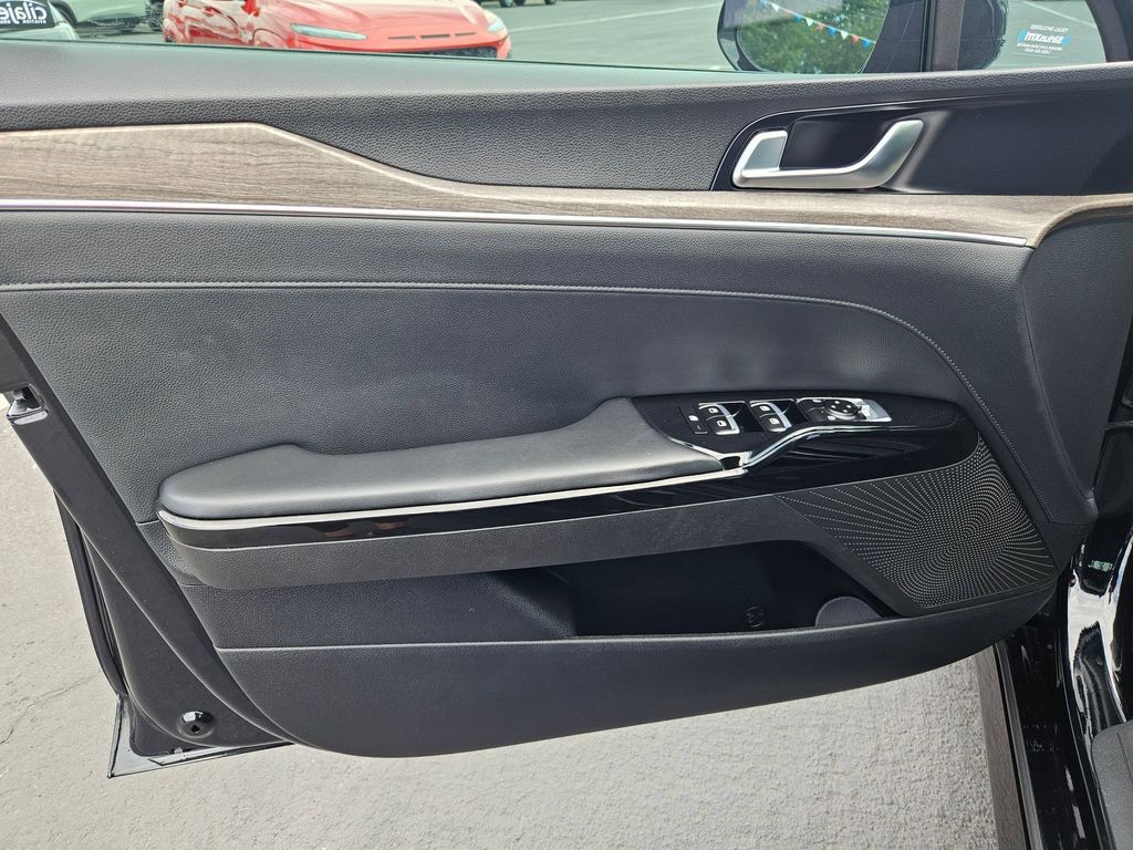 2021 Kia K5 EX photo 7