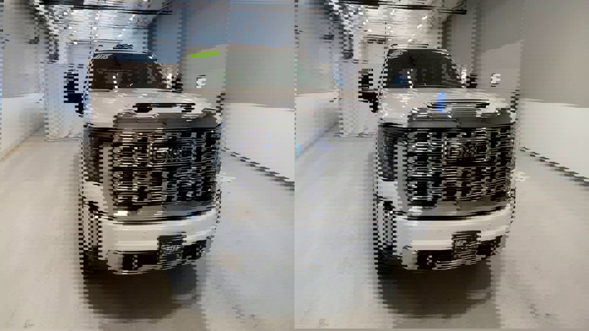 2024 Gmc Sierra 2500 HD Denali photo 2