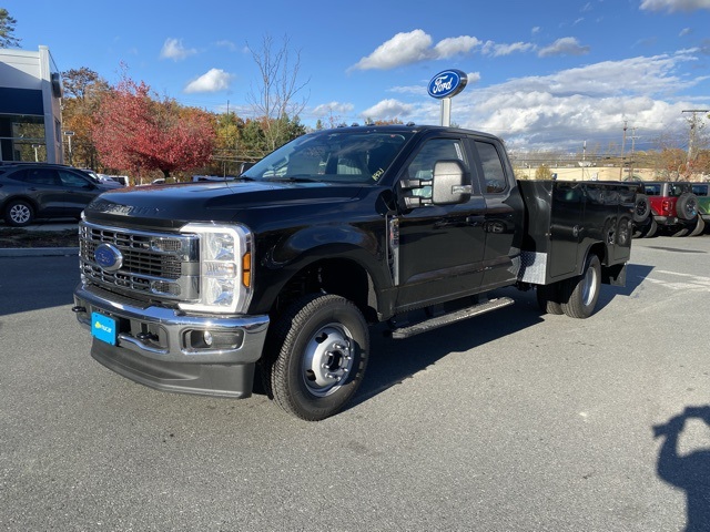 2026 Ford F-350 XL photo 3