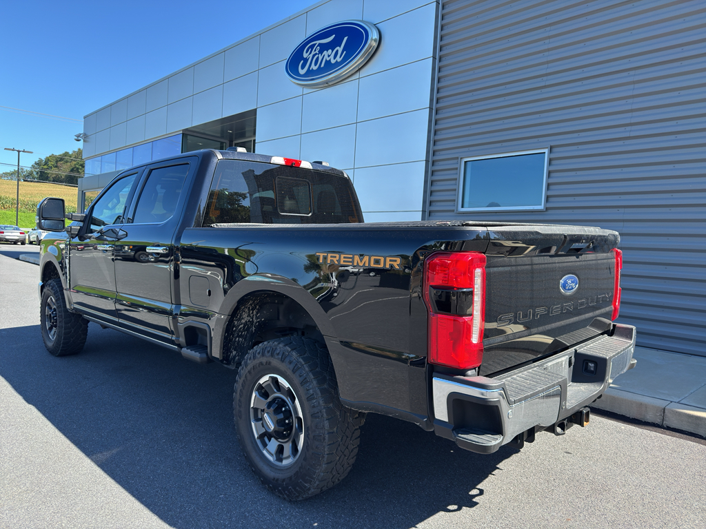 2024 Ford F-350 Lariat photo 10