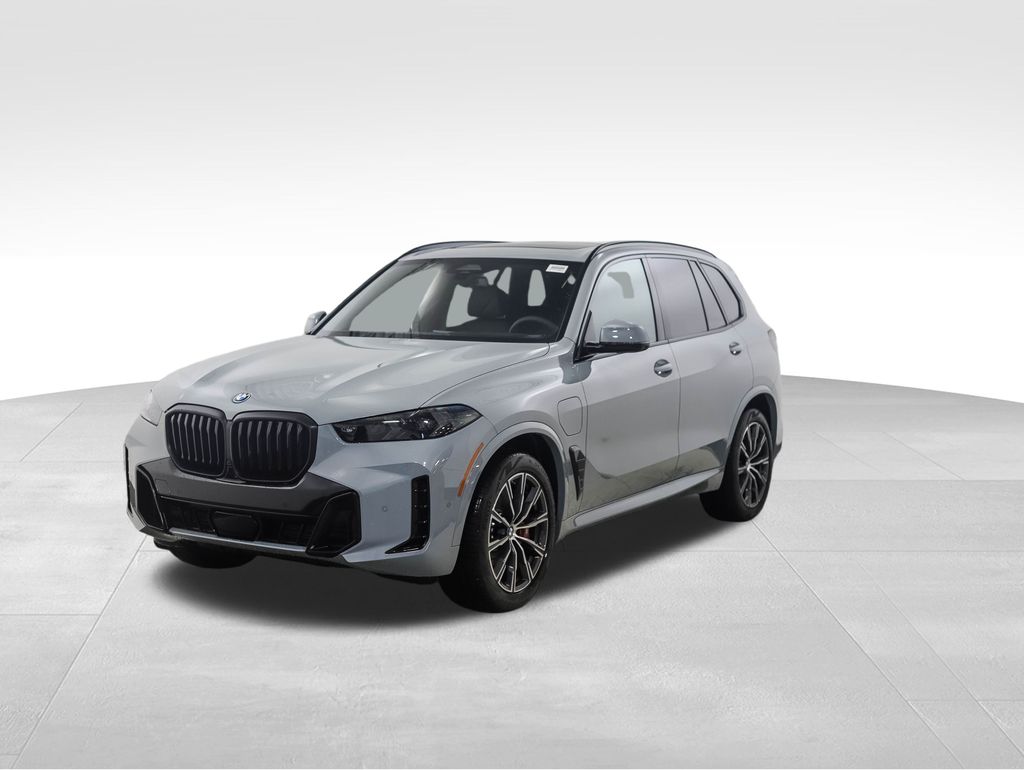 2026 BMW X5 M50i's photo