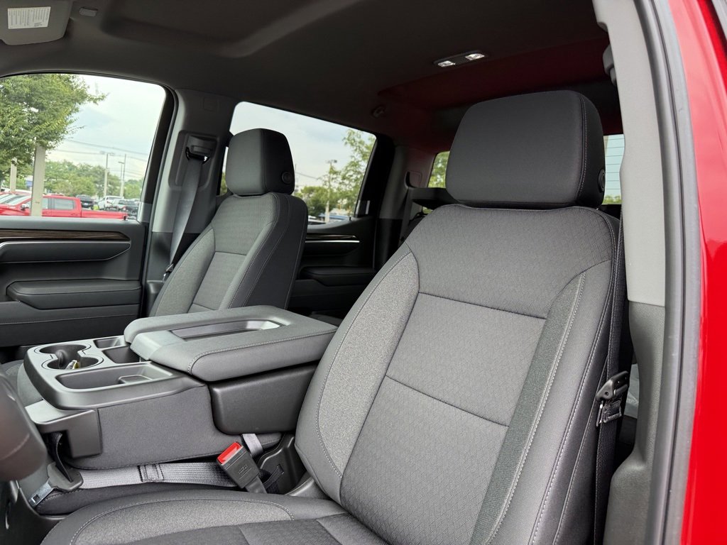 2025 Chevrolet Silverado 1500 LT photo 14