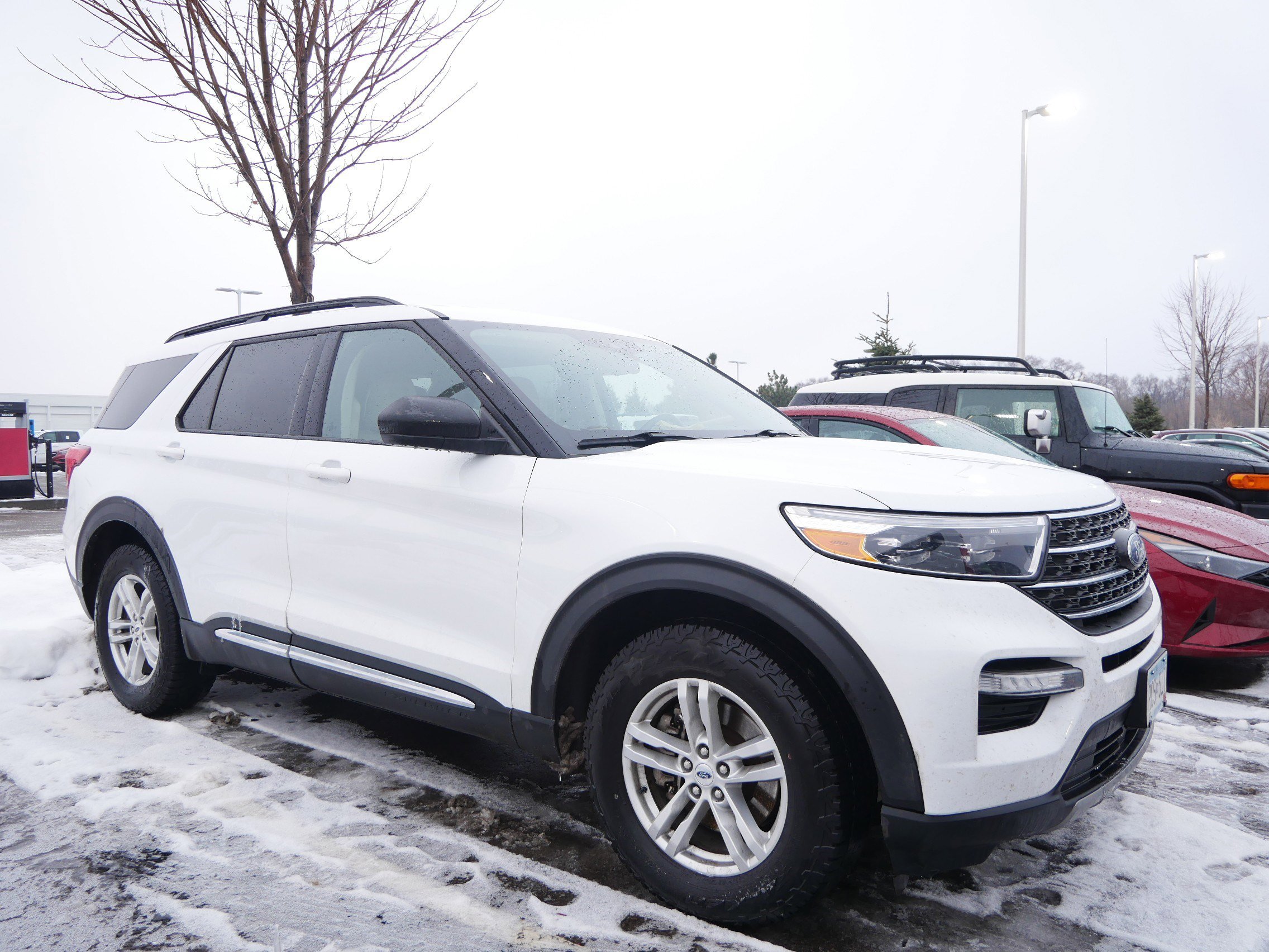 2023 Ford Explorer XLT's photo