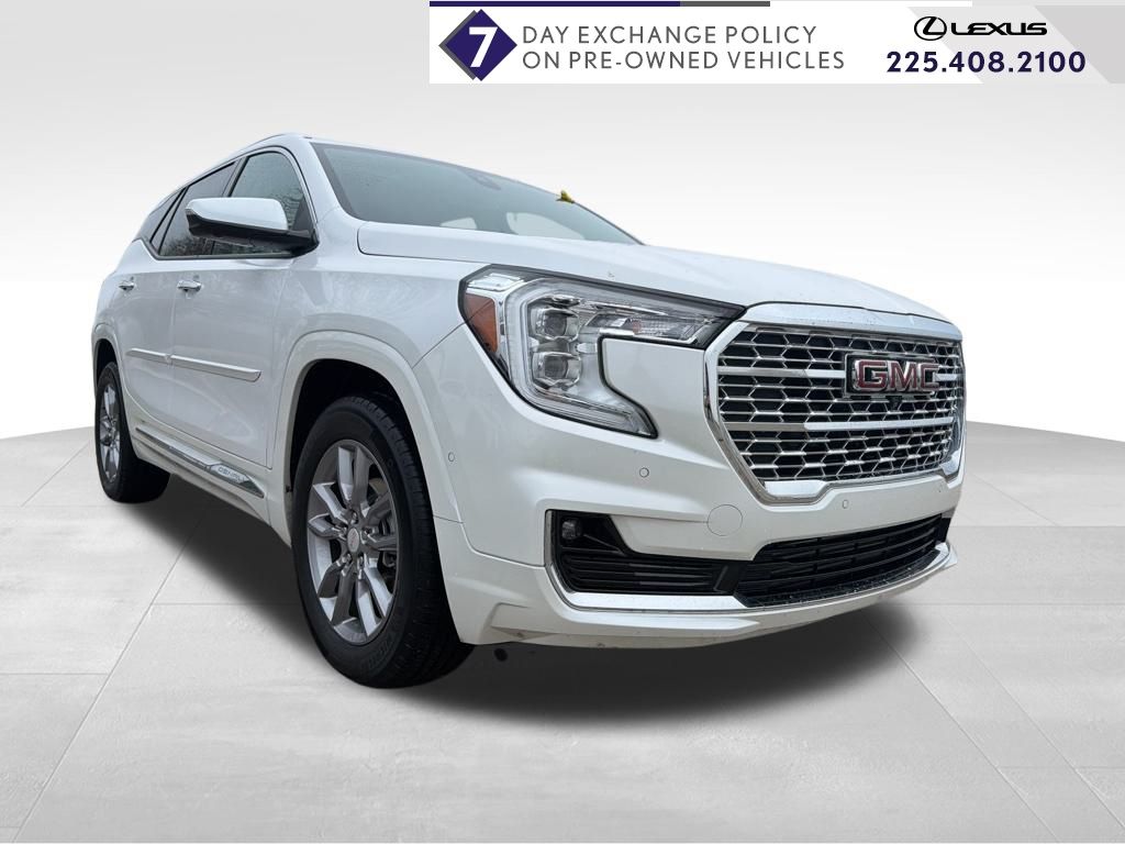 2022 GMC Terrain Denali's photo