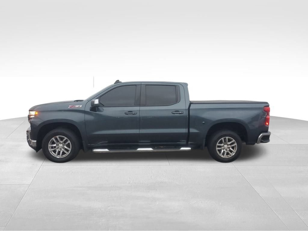 2019 Chevrolet Silverado 1500 LT photo 2