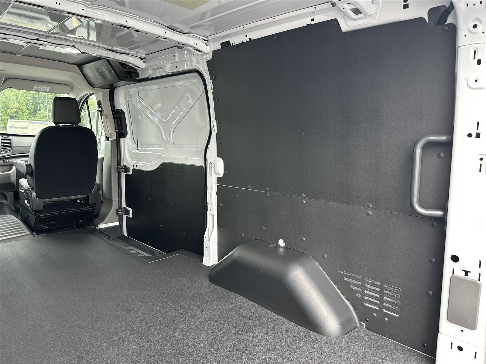 2025 Ford Transit Cargo Van photo 4