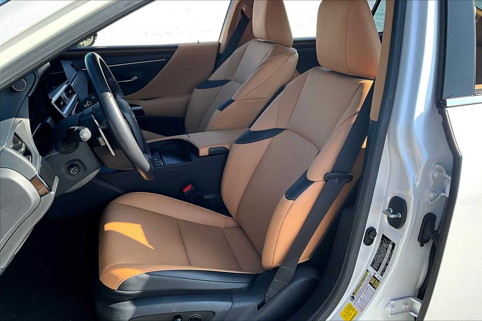 2025 Lexus ES Premium photo 7