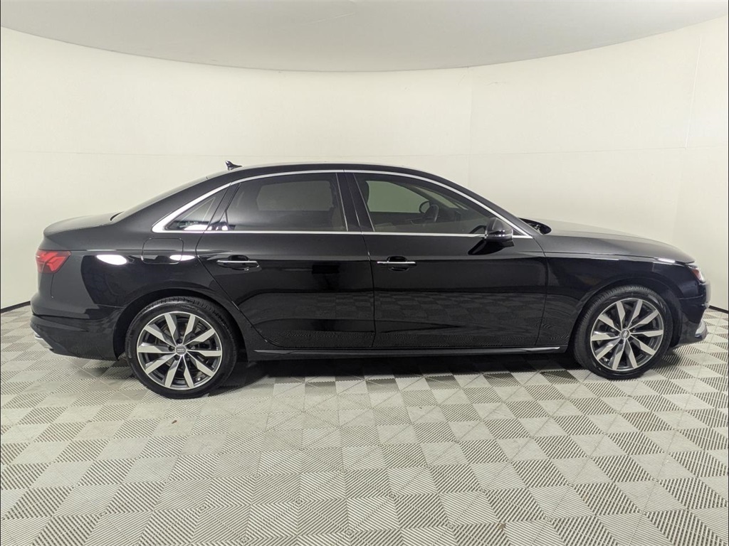2020 Audi A4 40 Premium photo 3