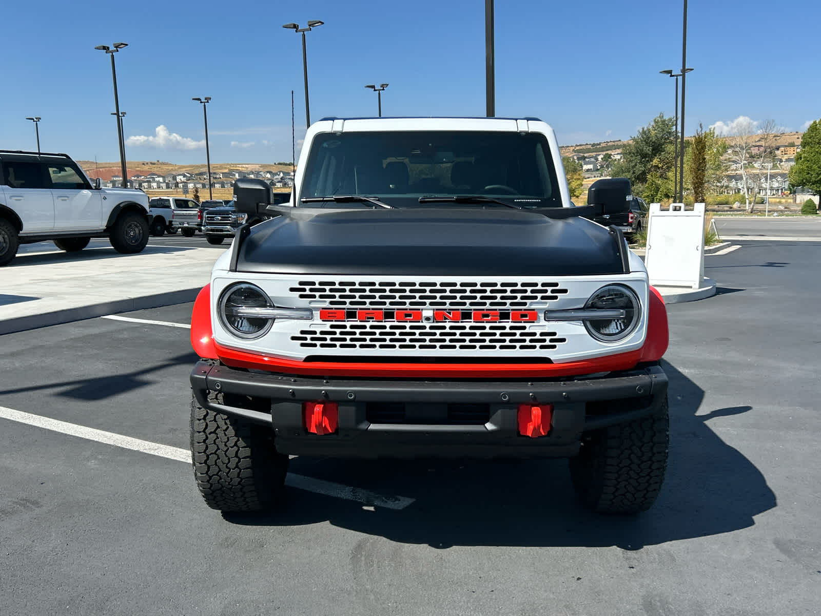 2025 Ford Bronco First Edition photo 4