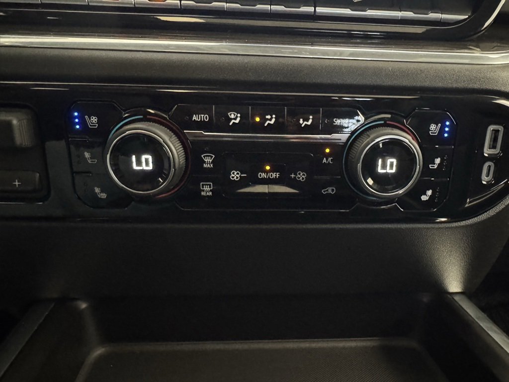 2024 Chevrolet Silverado 3500HD LTZ photo 6